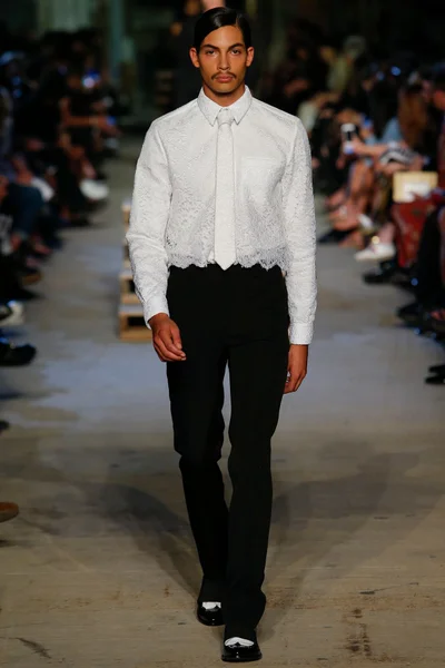 Look 53